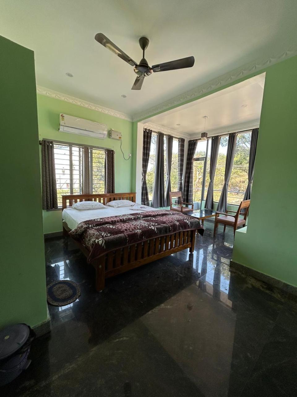 Yelagiri Goldhill Resort Kültér fotó