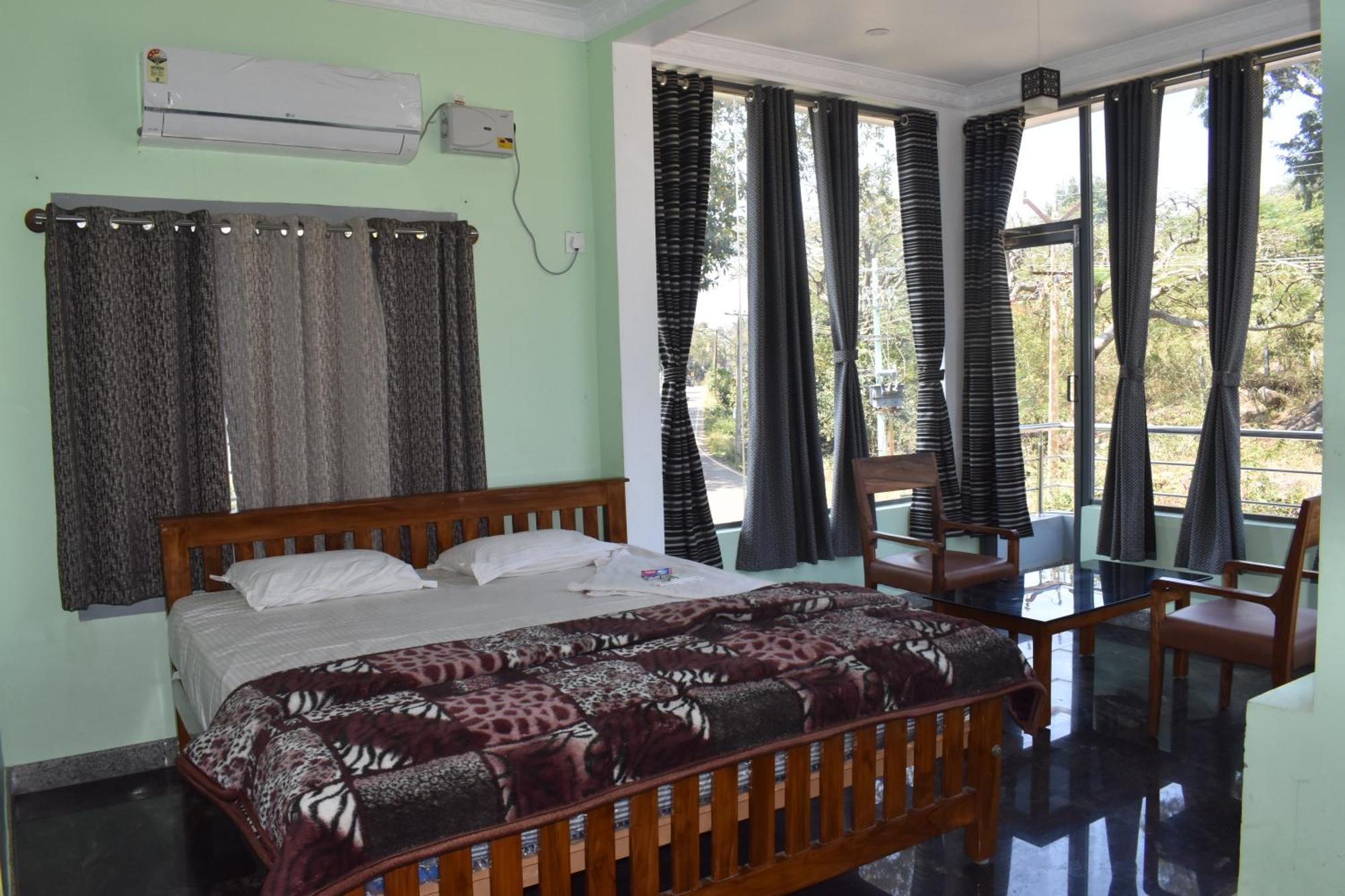 Yelagiri Goldhill Resort Kültér fotó