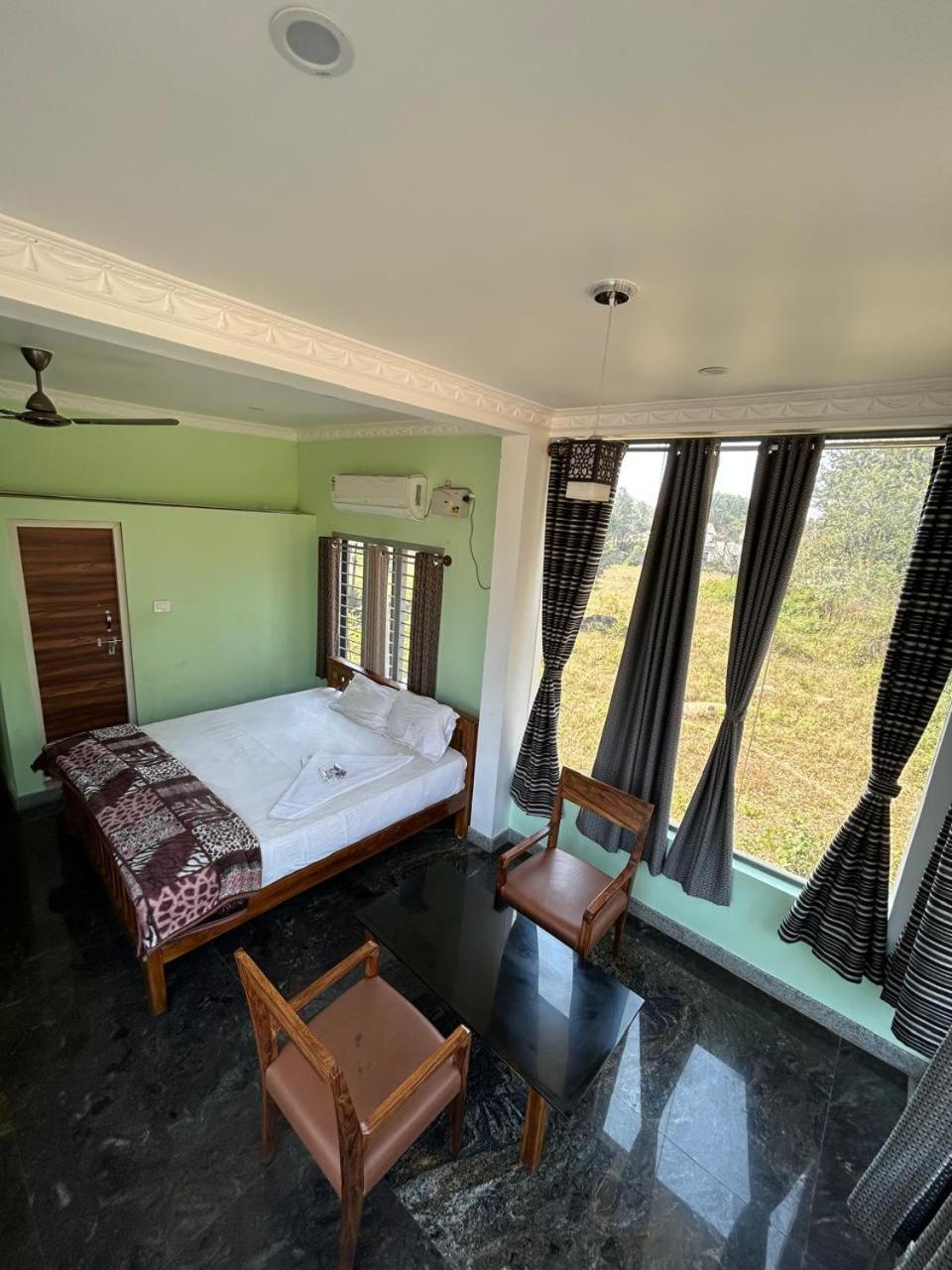 Yelagiri Goldhill Resort Kültér fotó