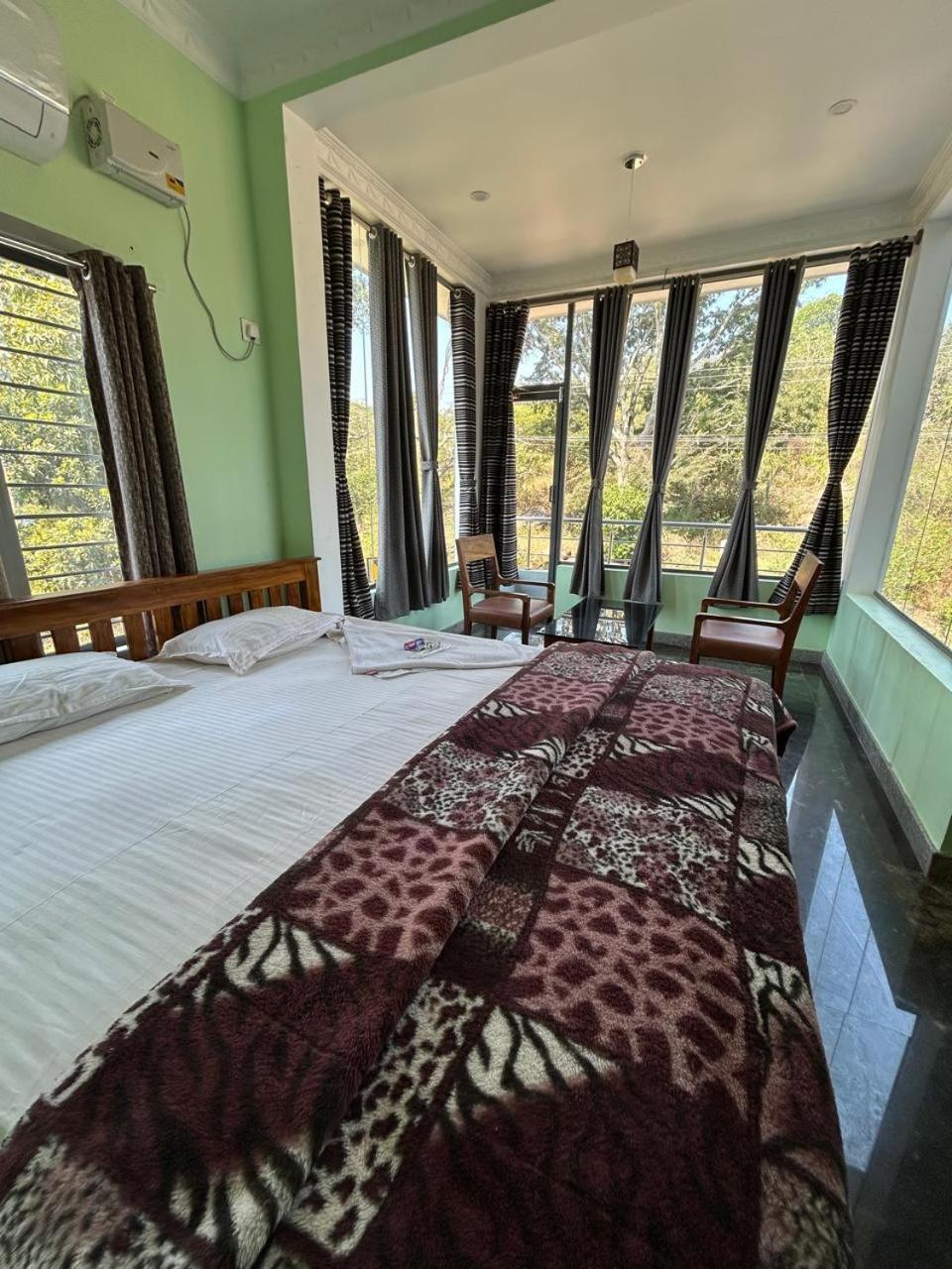 Yelagiri Goldhill Resort Kültér fotó